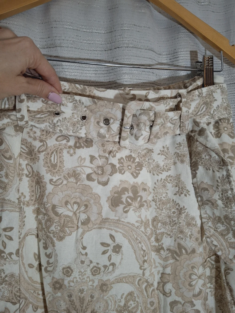 Bagatelle Neutral Paisley Belted A-Line Midi Skirt Small
